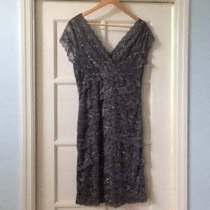 Cocktail/ wedding guest dress/ holiday desss